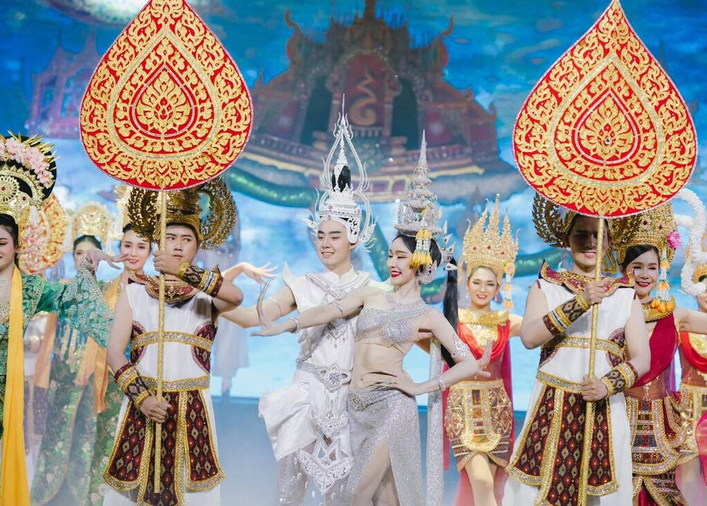 01曼谷金東尼人妖秀