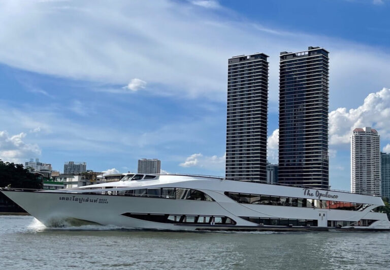 03富裕豪華遊輪晚餐The-Opulence-Cruise-1024x708