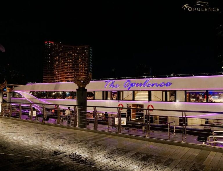 18富裕豪華遊輪晚餐The-Opulence-Cruise-1000x768
